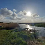 4 Person In Hemmet-by Traum Hemmet